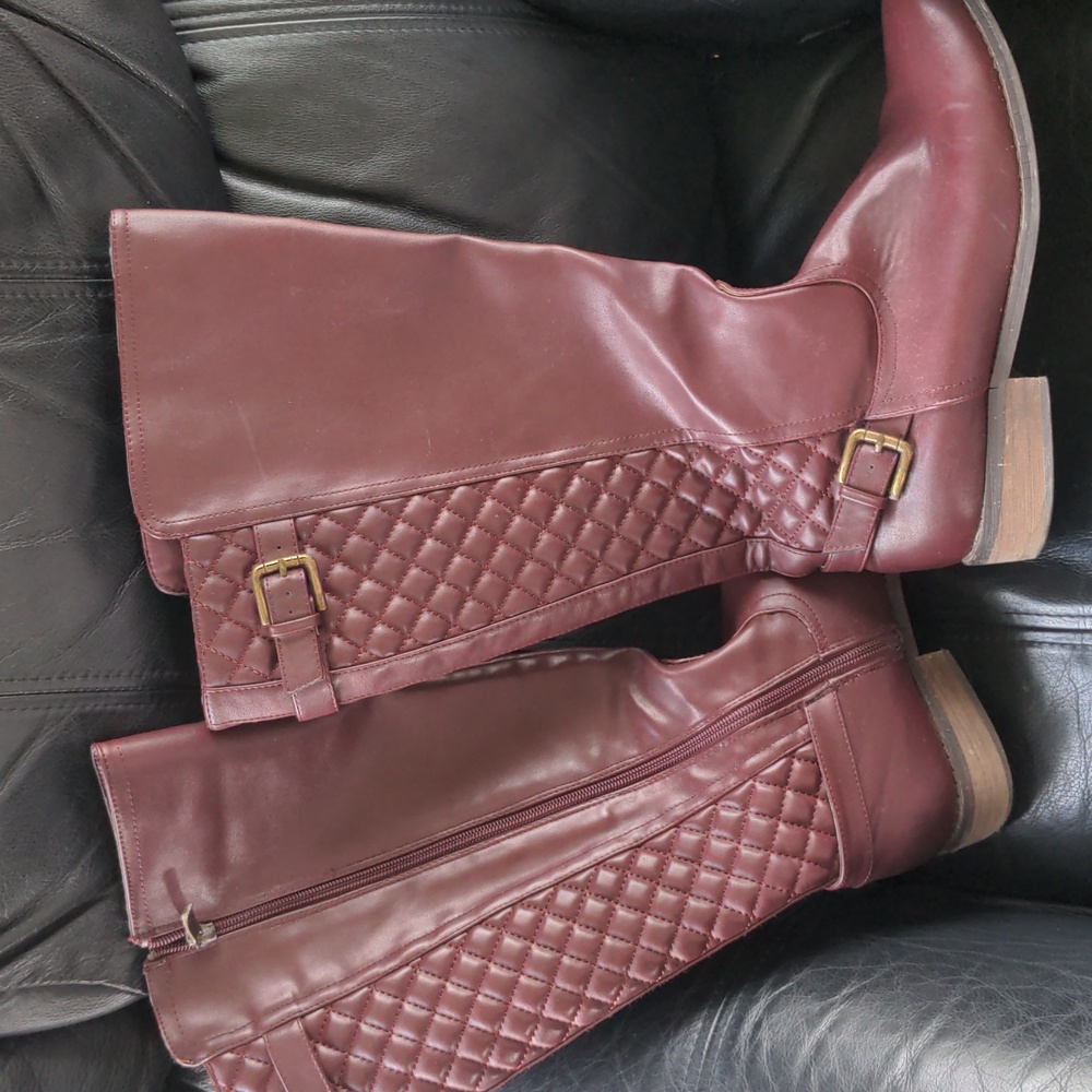 Ladies boots